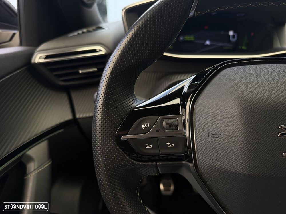Peugeot 2008 1.5 BlueHDi GT - 31