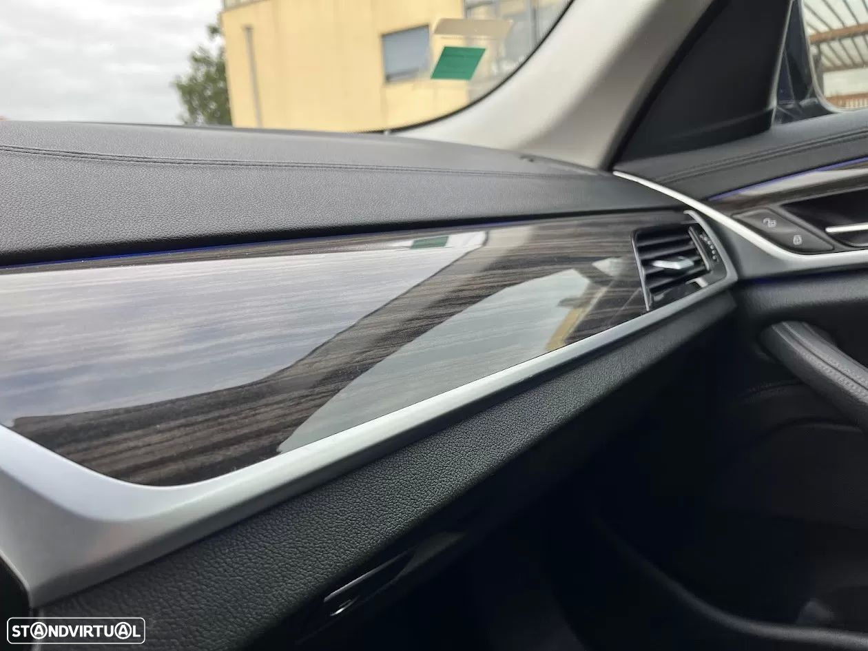 BMW 520 d Line Luxury Auto - 30