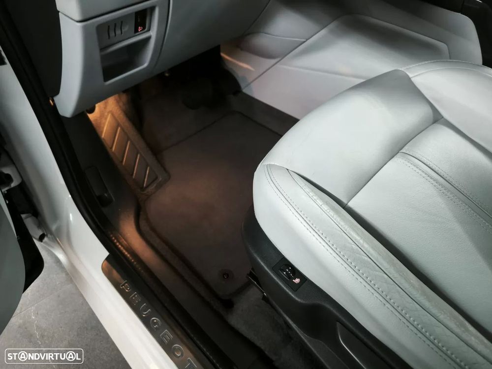 Peugeot 5008 1.6 E-HDi 5L Allure 2-Tronic - 53