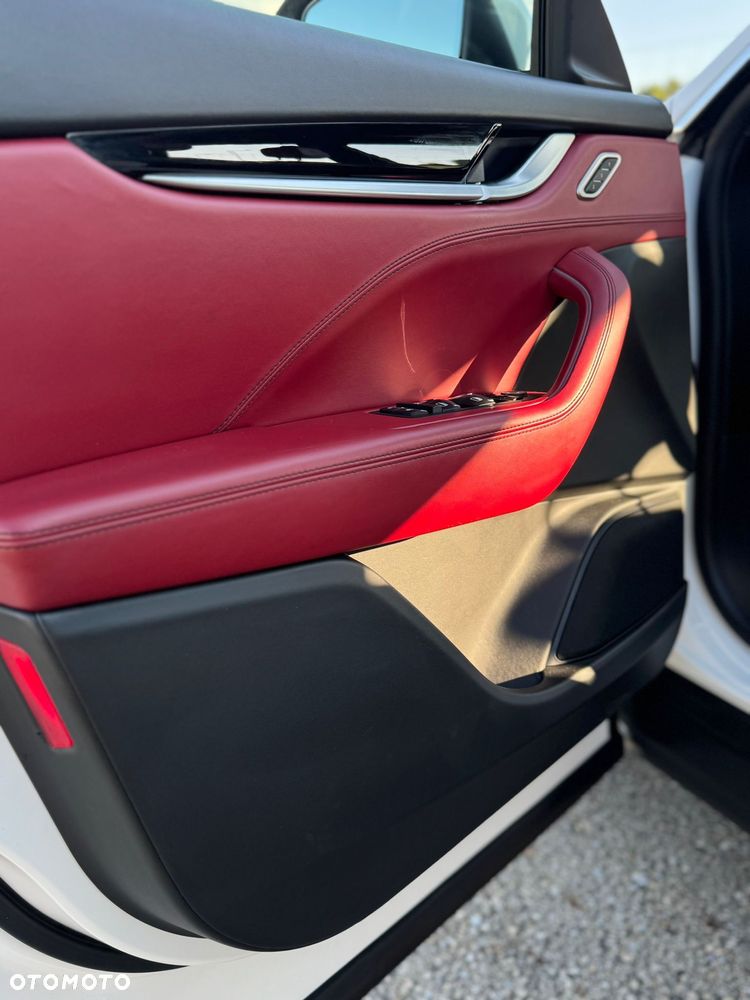 Maserati Levante Diesel Granlusso - 38