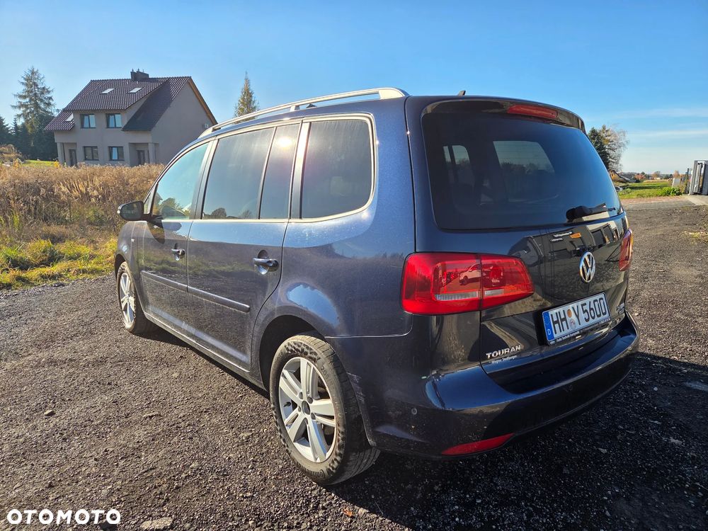 Volkswagen Touran 2.0 TDI DPF DSG MATCH - 4