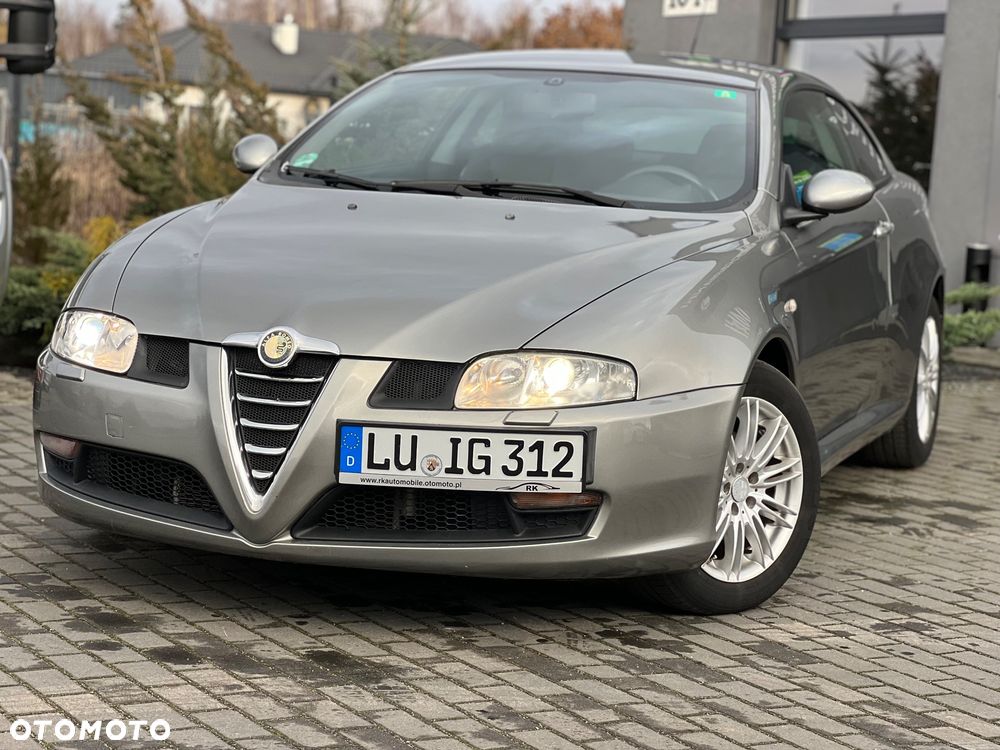 Alfa Romeo GT 2.0 JTS Distinctive Collezione - 1