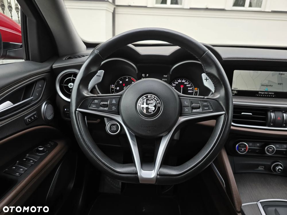 Alfa Romeo Stelvio 2.2 16V AT8 Q4 Lusso - 24