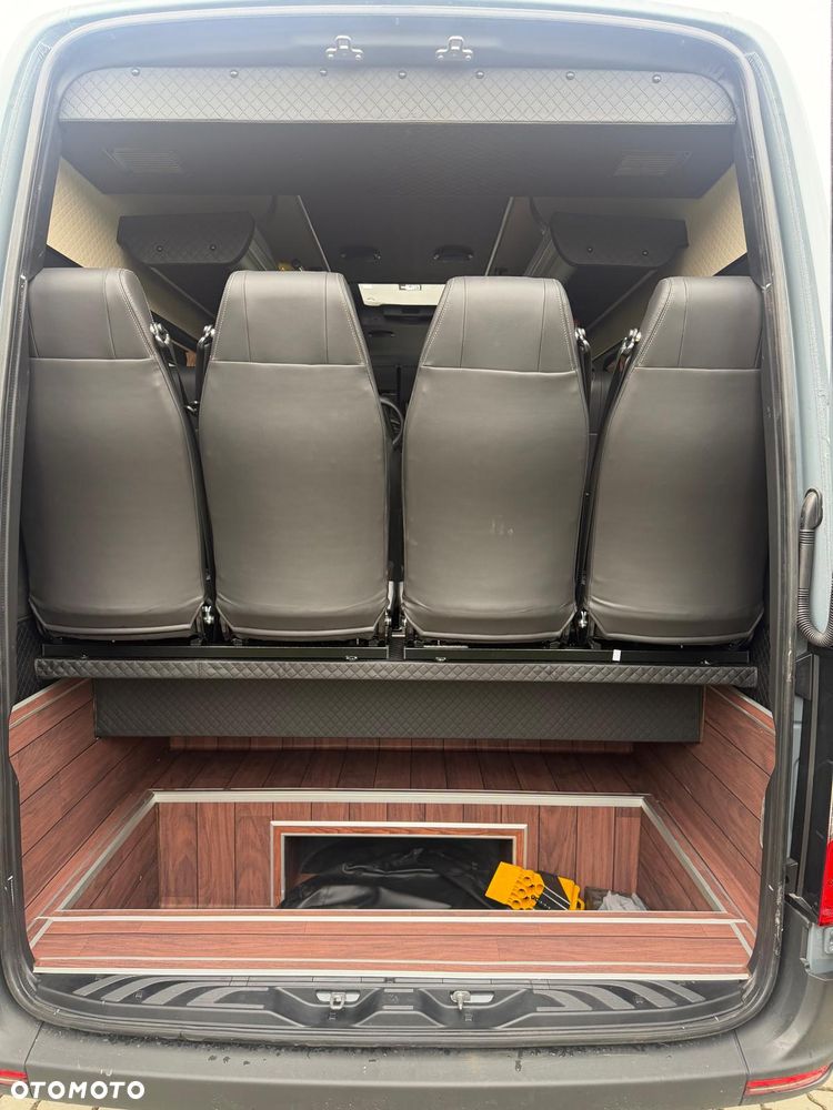 Mercedes-Benz Sprinter 519 - 5