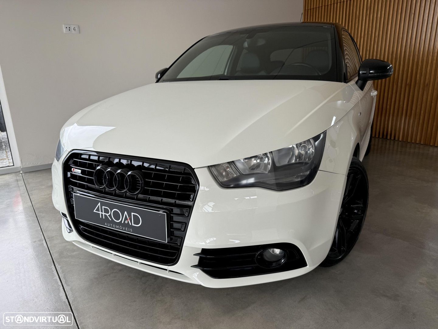 Audi A1 1.6 TDI S-line - 1