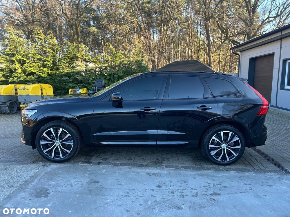 Volvo XC 60 B5 B AWD Plus Dark - 3