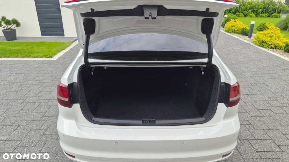 Volkswagen Jetta 2.0 TDI DPF BMT Comfortline - 28