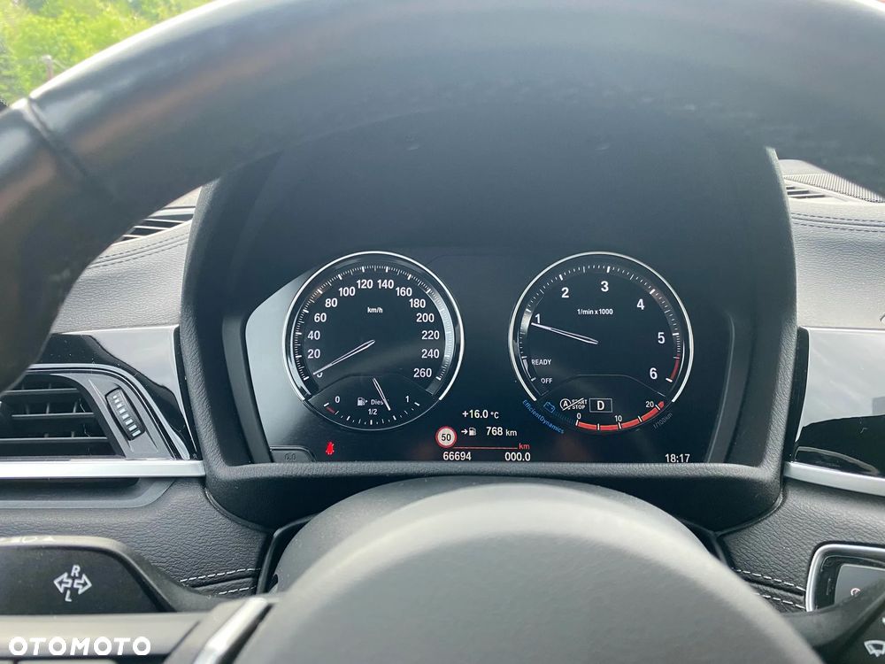 BMW X1 xDrive18d xLine sport - 24