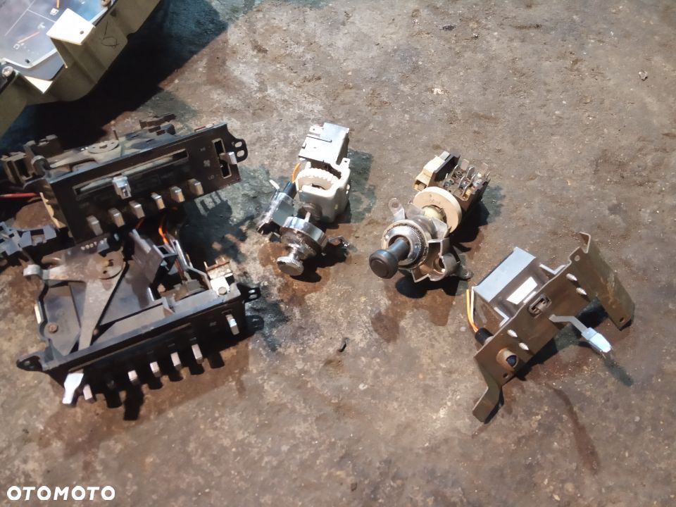 DODGE RAM VAN B150 B250 B350 71-93 wlacznik przelacznik wycieraczek 3.7 5.2 5.9 v6 v8 wiper switch RAMCHARGER W150 W250 W350 D150 D250 D350 PICKUP PLYMOUTH PB150 PB250 PB350 PB100 PB200 PB300
