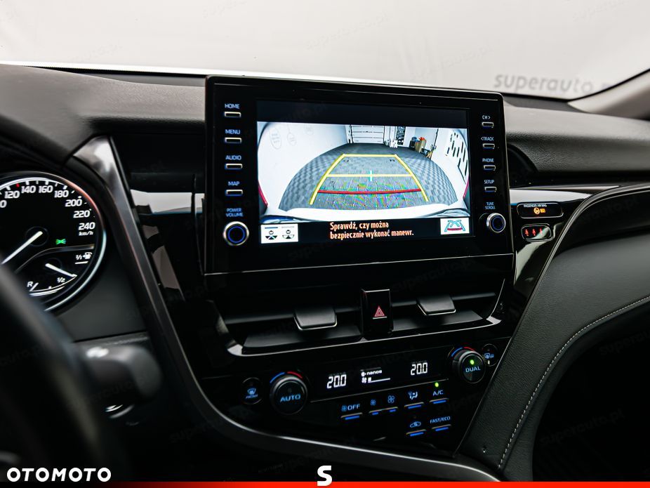 Toyota Camry 2.5 Hybrid Executive CVT - 20