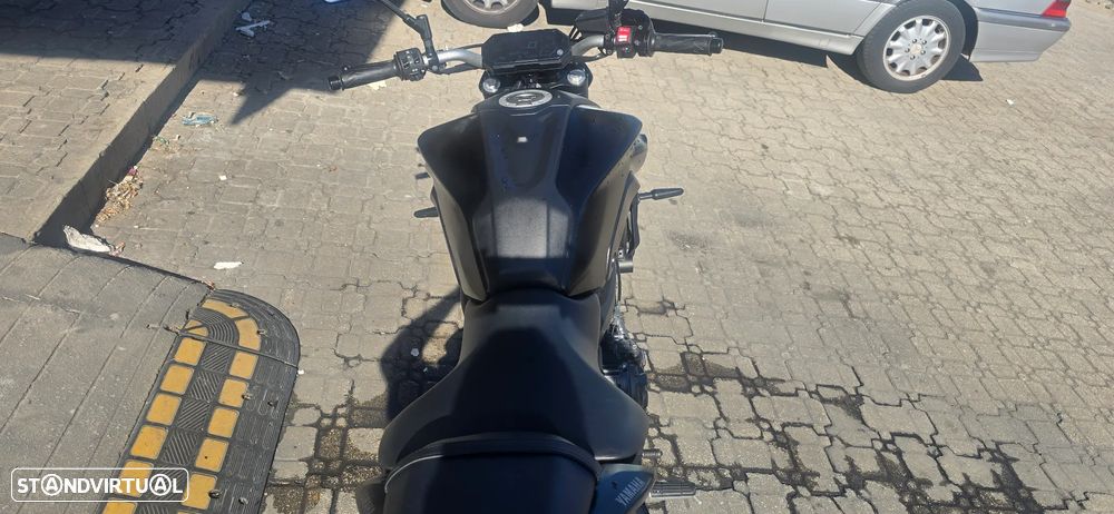 Yamaha MT-07 - 10