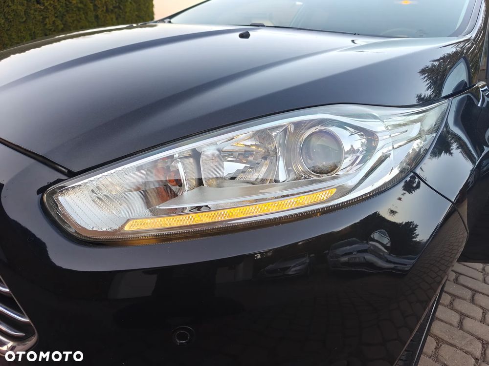 Ford Fiesta 1.0 EcoBoost Titanium - 10
