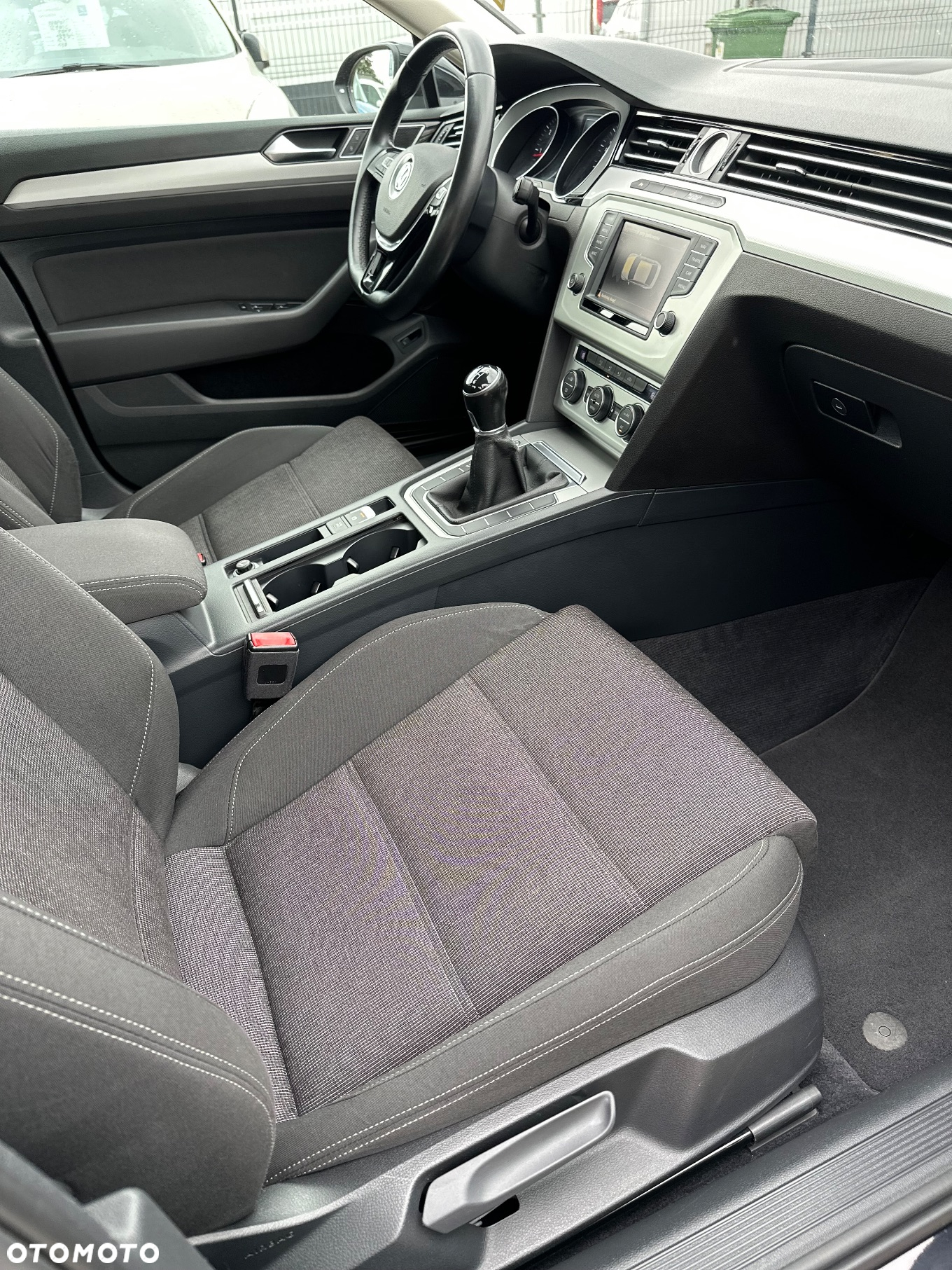 Volkswagen Passat 1.6 TDI BMT Comfortline - 7