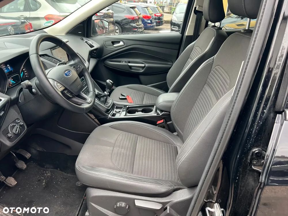 Ford Kuga 1.5 EcoBoost 2x4 Titanium - 13