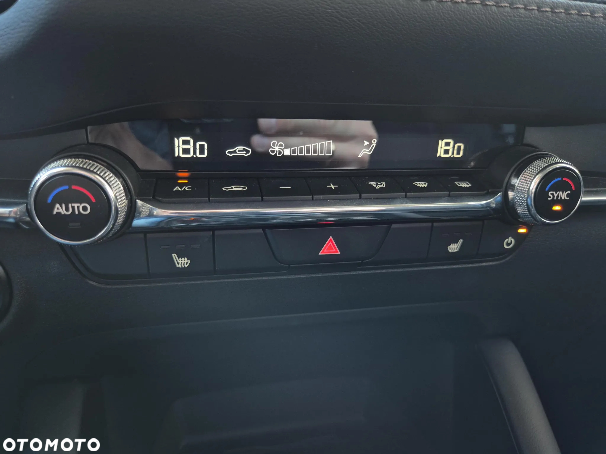 Mazda 3 - 13