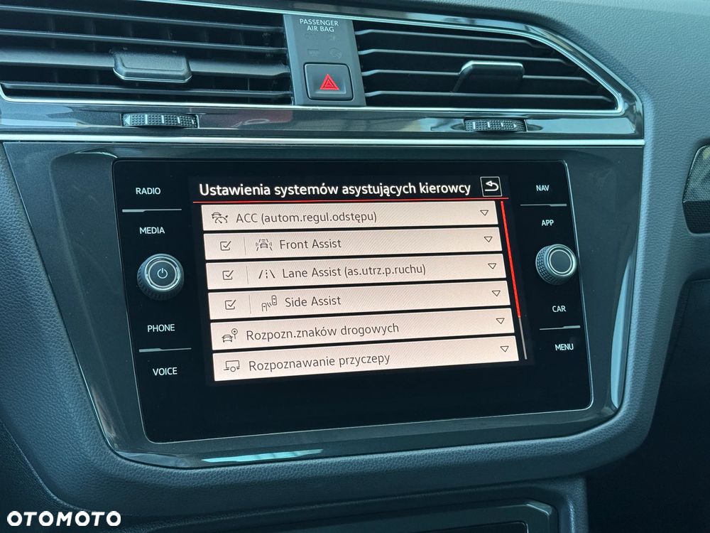 Volkswagen Tiguan 2.0 TDI SCR 4Mot Elegance DSG - 39