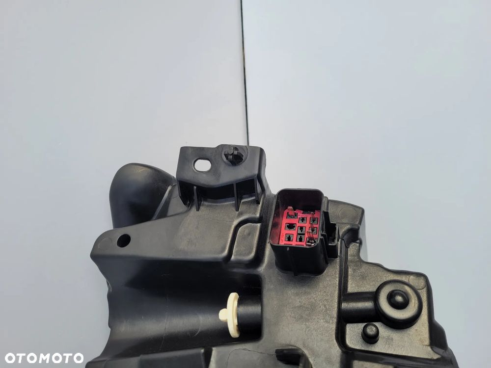 Volvo xc60 II lift lampa przód praw full led - 6