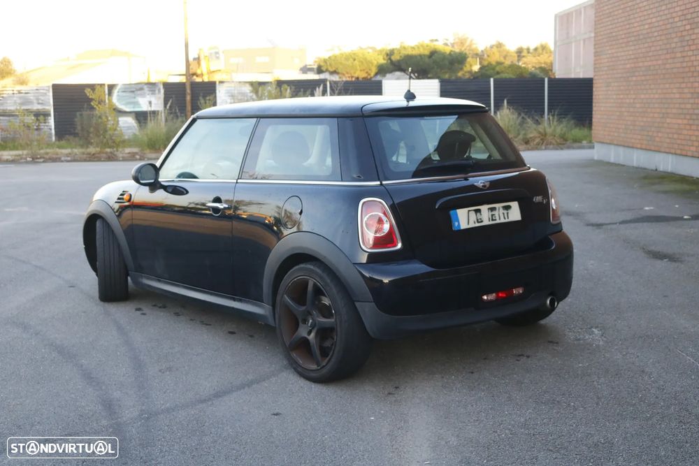 MINI 3 Portas - 4