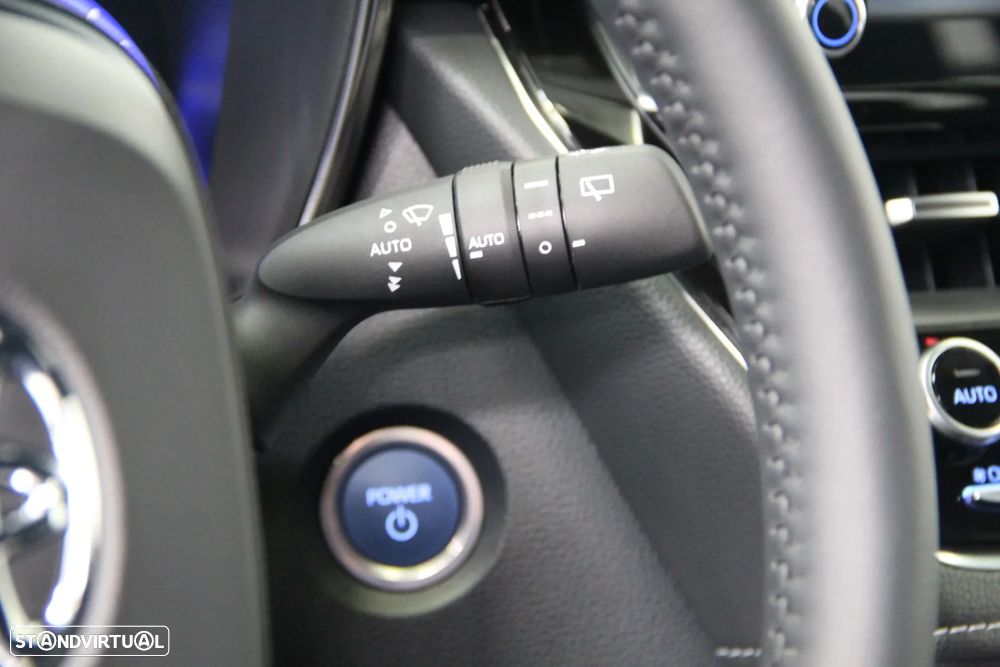 Toyota Corolla 1.8 Hybrid Comfort - 18
