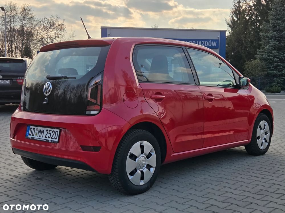 Volkswagen up! street - 6
