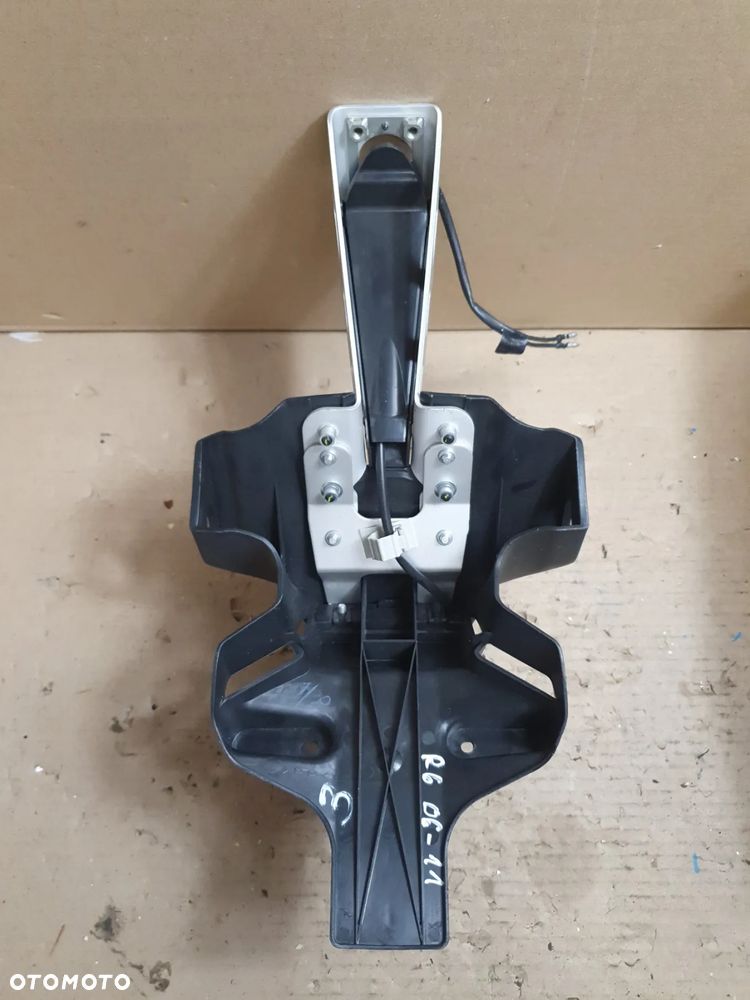 Yamaha YZF-R6 600 RJ11 (2006 - 2007) Mocowanie tablicy - 4