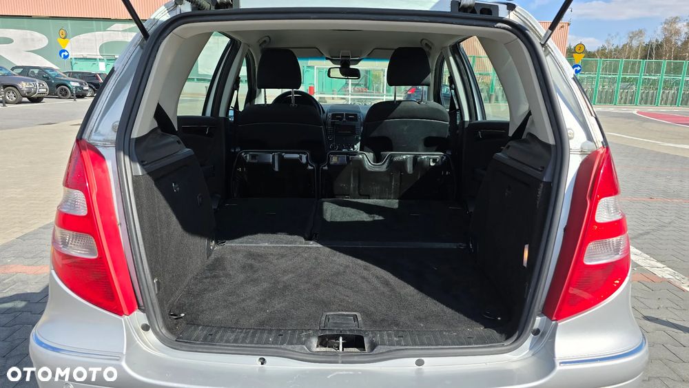 Mercedes-Benz Klasa A 180 CDI Elegance DPF - 21