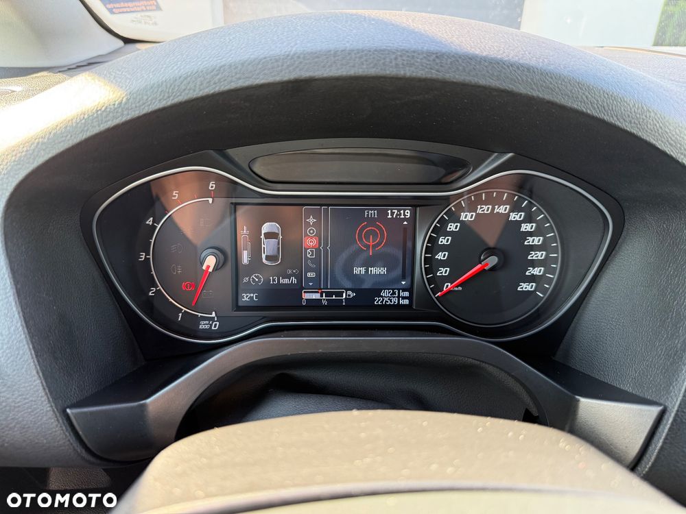 Ford S-Max - 8