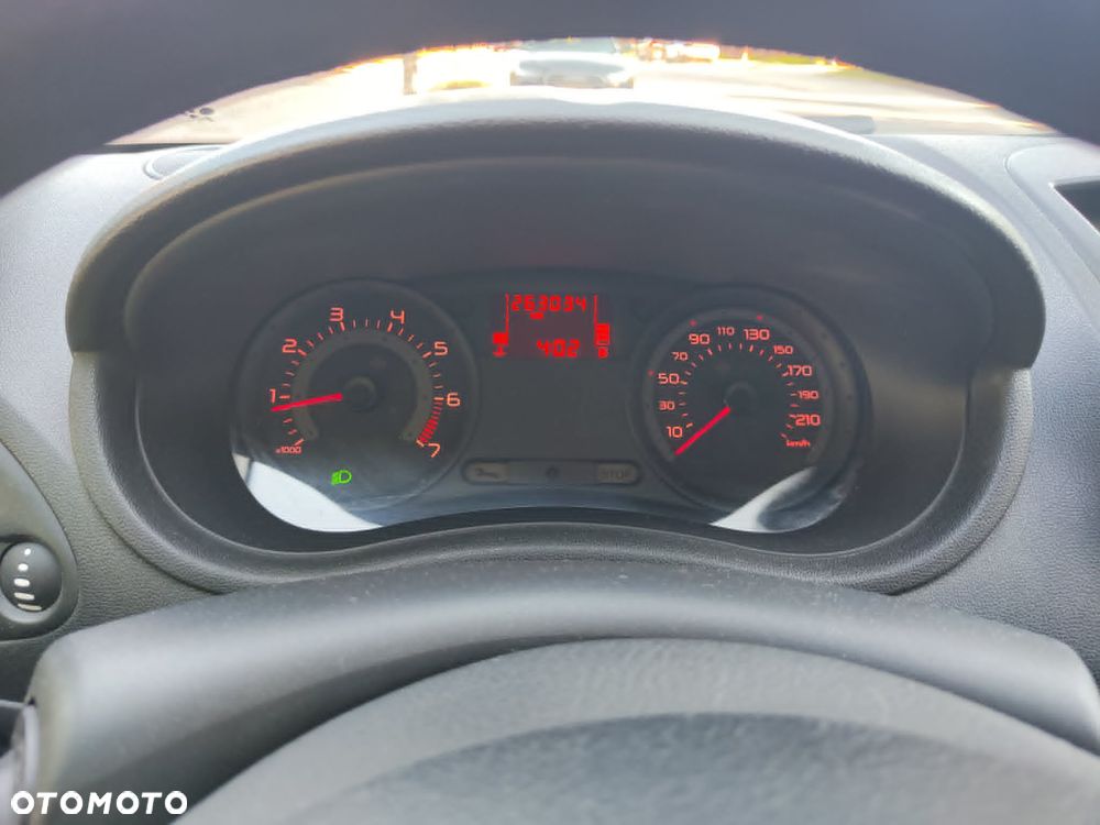 Renault Clio - 11