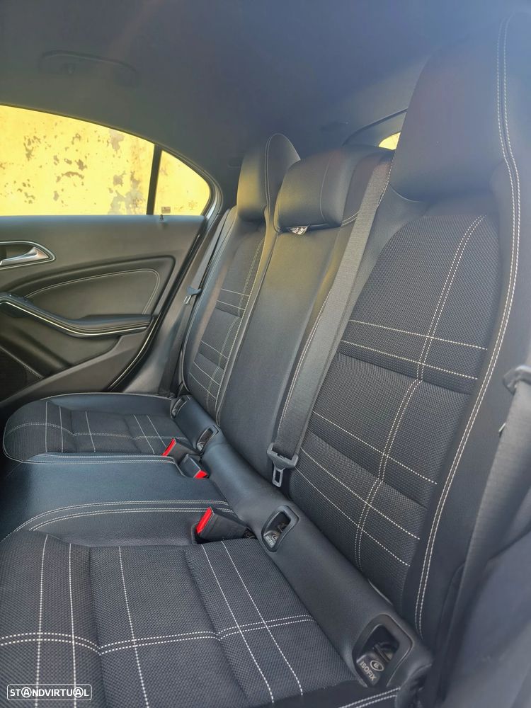 Mercedes-Benz A 180 d Urban - 9