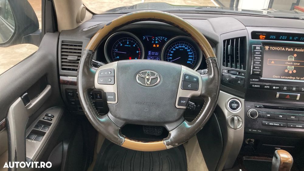 Toyota Land Cruiser D-4D Automatik 60th Anniversary - 13