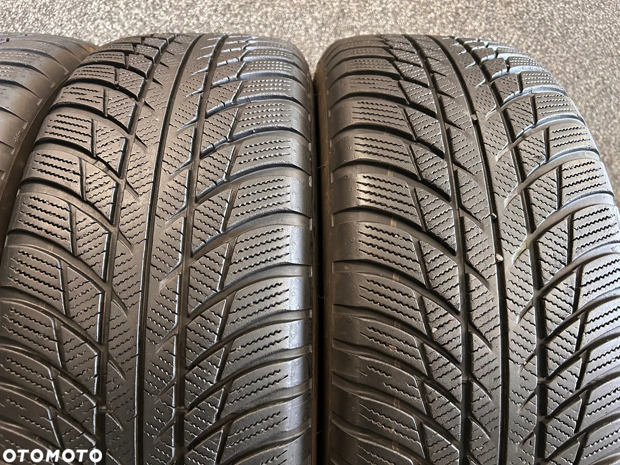 Opony zimowe Bridgestone Blizzak LM001 205/60/16 92H 4szt. - 3
