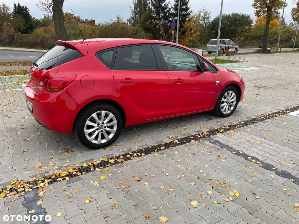Opel Astra - 4