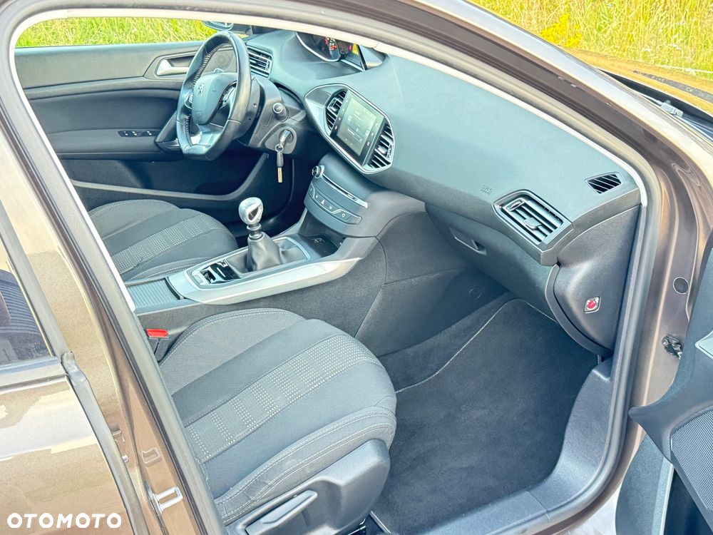 Peugeot 308 BlueHDi 150 Stop & Start Business-Line - 20