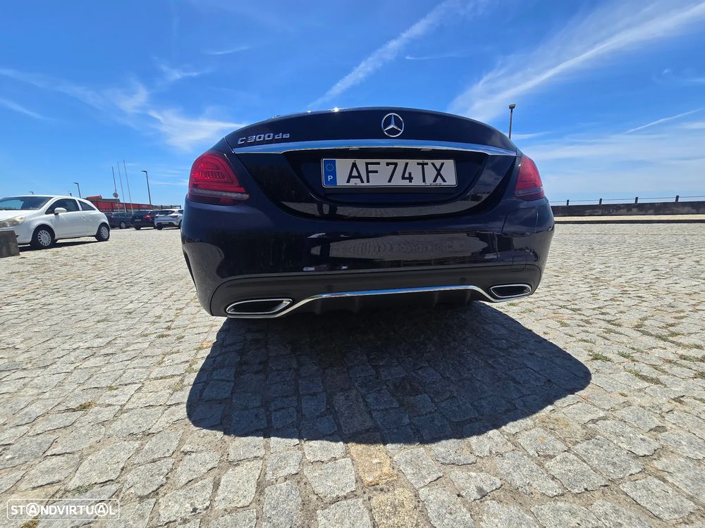Mercedes-Benz C 300 de AMG Line - 9