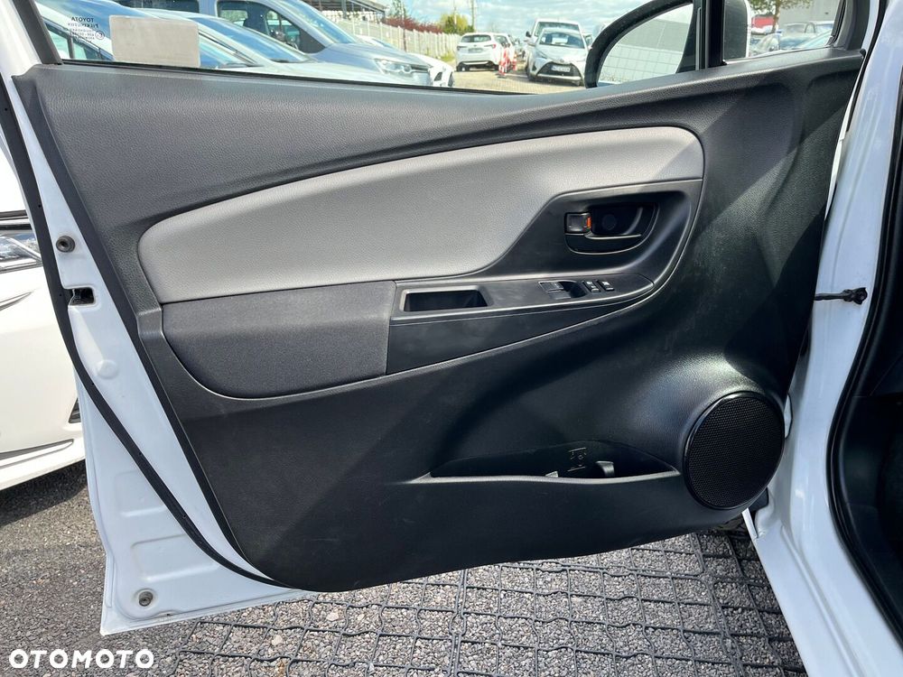 Toyota Yaris - 21