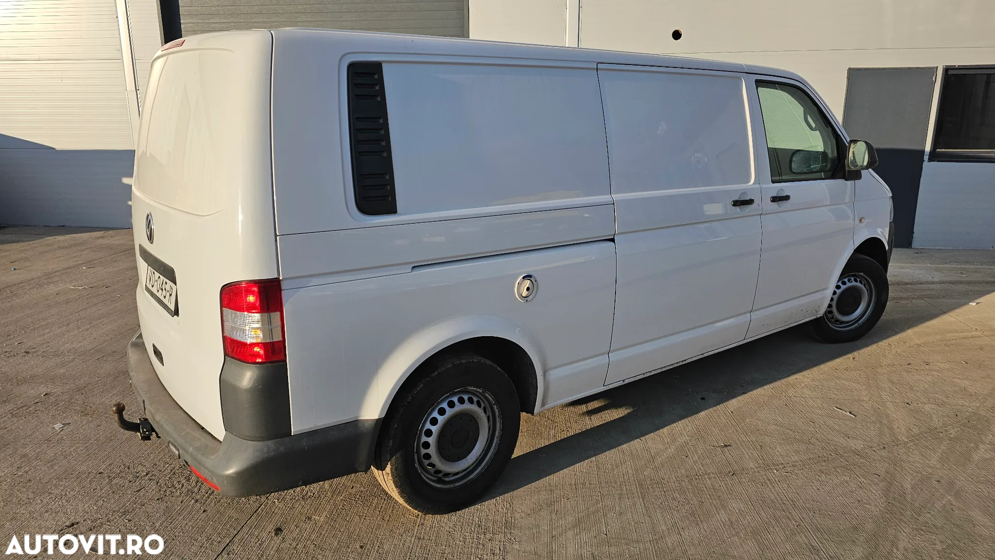 Volkswagen Transporter - 4