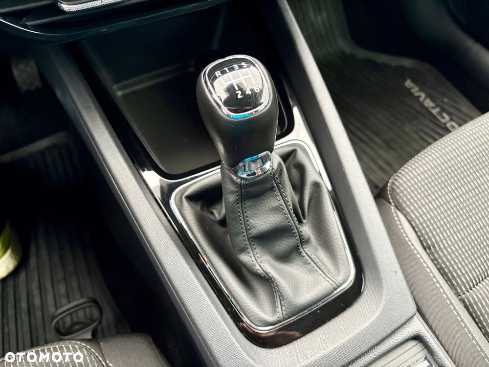Skoda Octavia 1.5 TSI ACT Ambition - 10