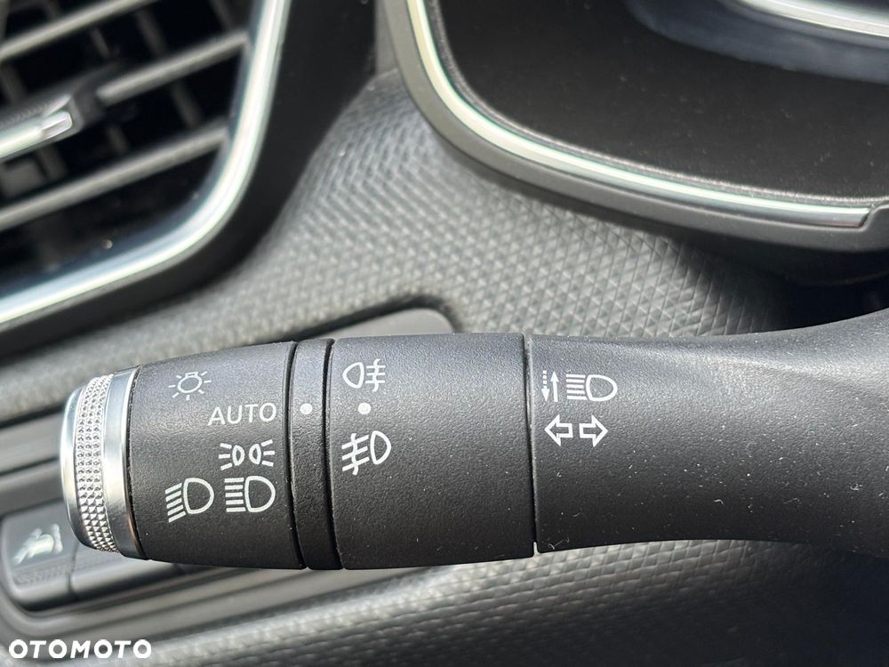 Renault Clio 1.3 TCe Intens EDC - 36
