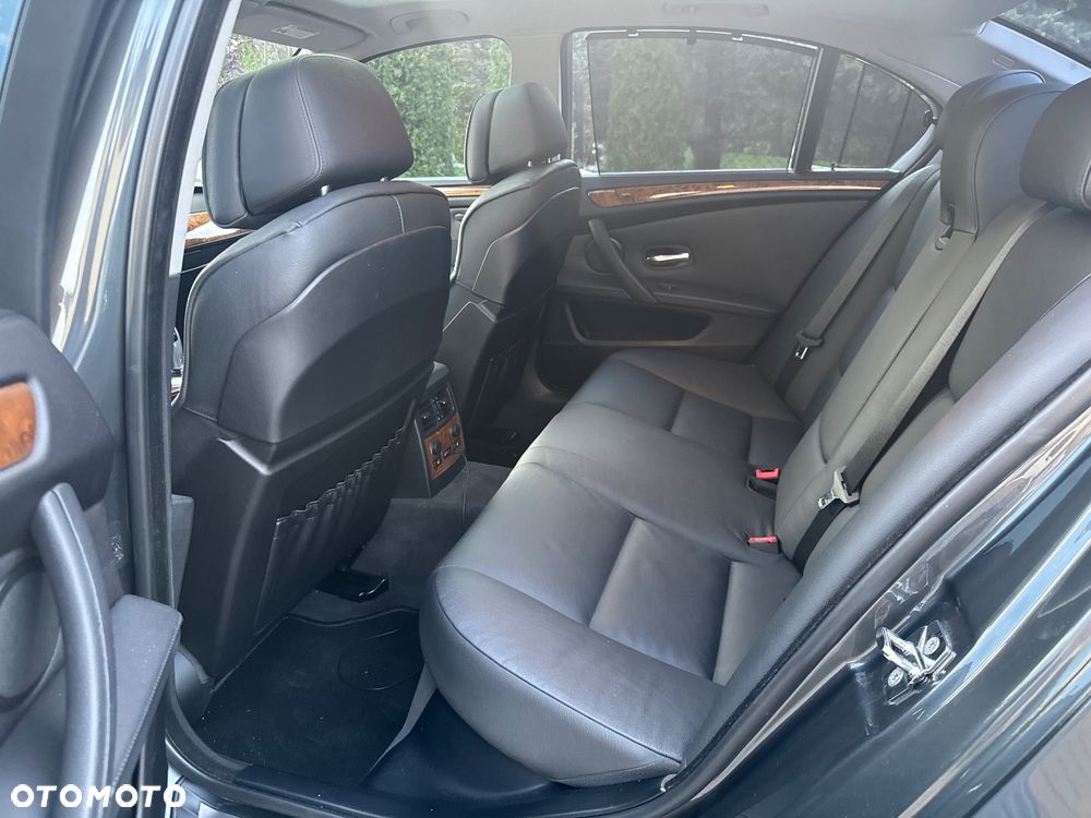 BMW Seria 5 - 34