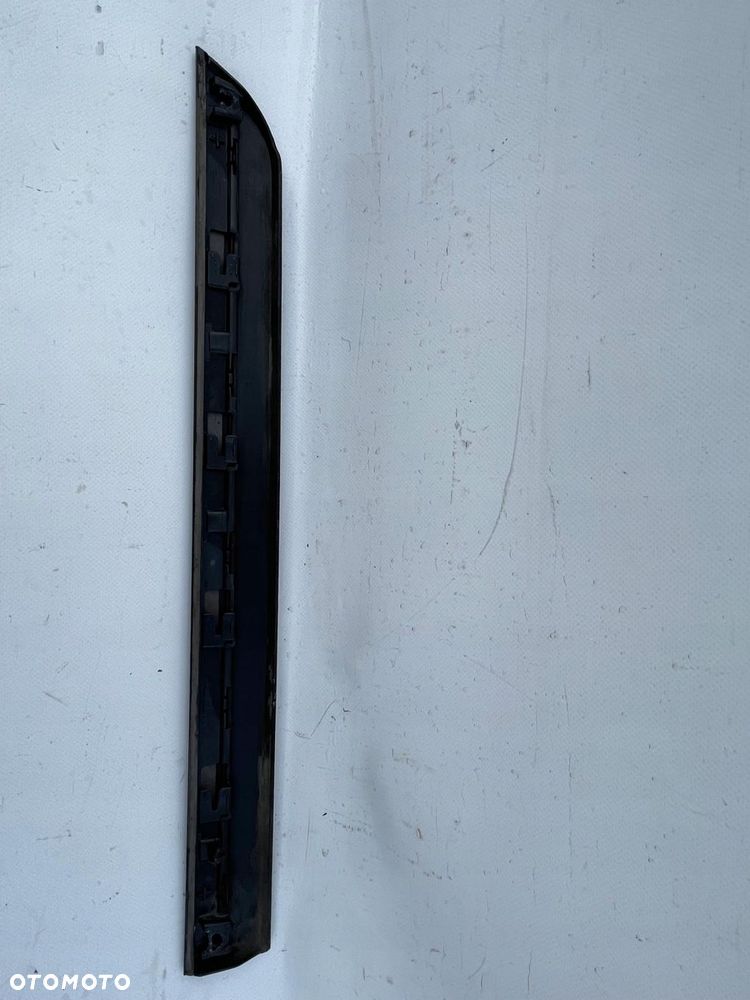 VW PASSAT B8 LISTWA NA TYLNE PRAWE DRZWI 3G0854950 - 3