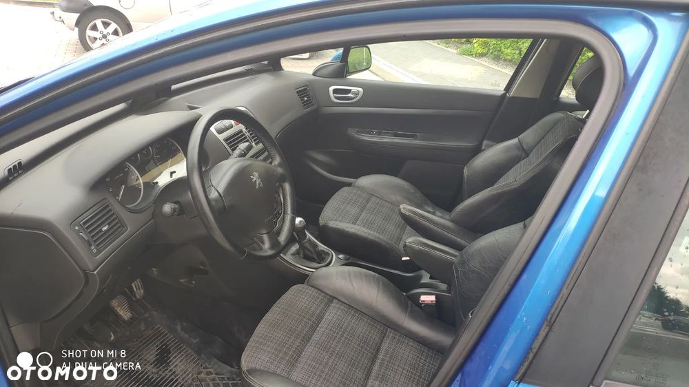 Peugeot 307 2.0 Premium - 9