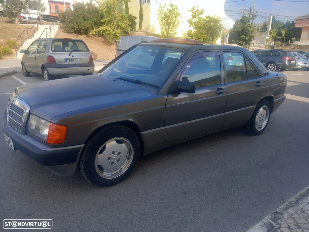 Mercedes-Benz 190 D 2.0 - 7