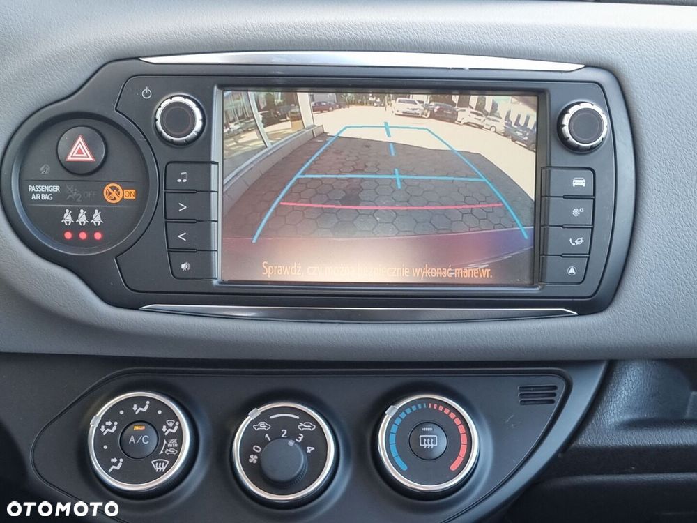 Toyota Yaris - 18
