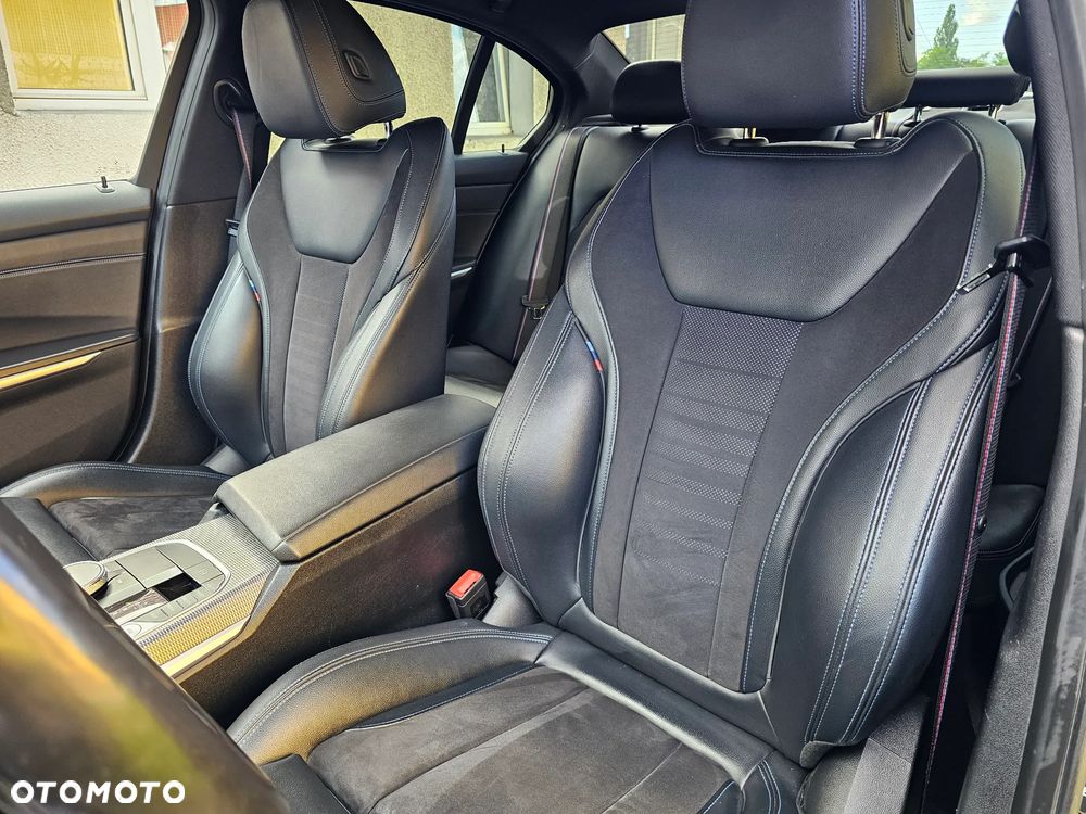 BMW Seria 3 330e M Sport - 7
