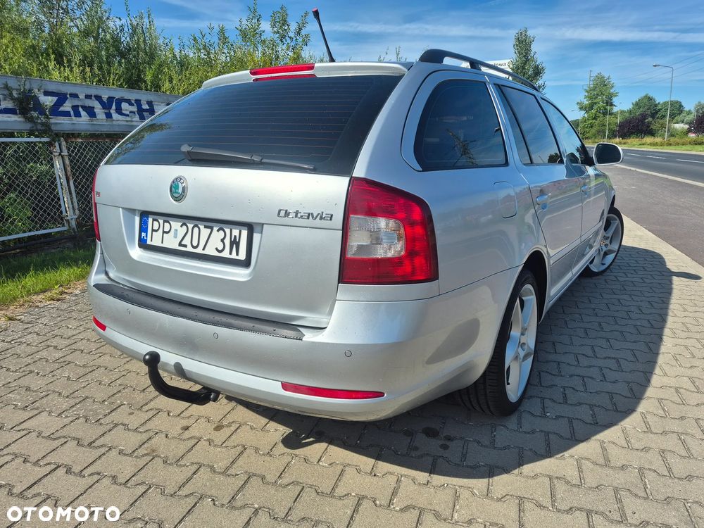 Skoda Octavia 2.0 TDI DPF Ambiente - 14