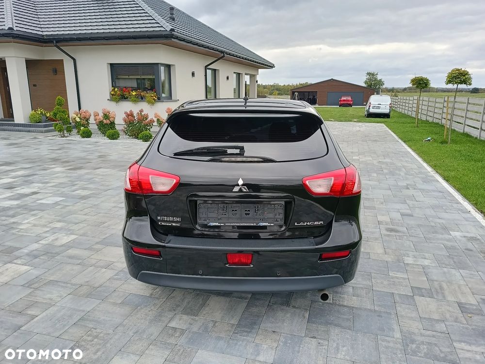 Mitsubishi Lancer 2011 photo 3