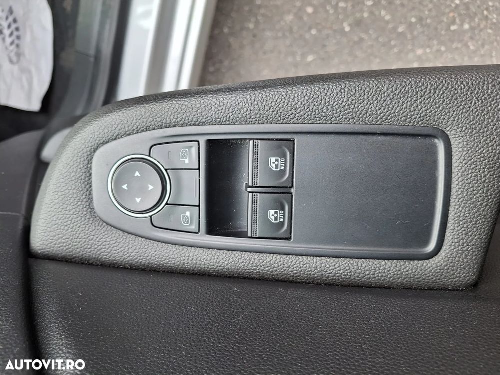Renault Clio E-TECH Hybrid 140 BUSINESS EDITION - 11