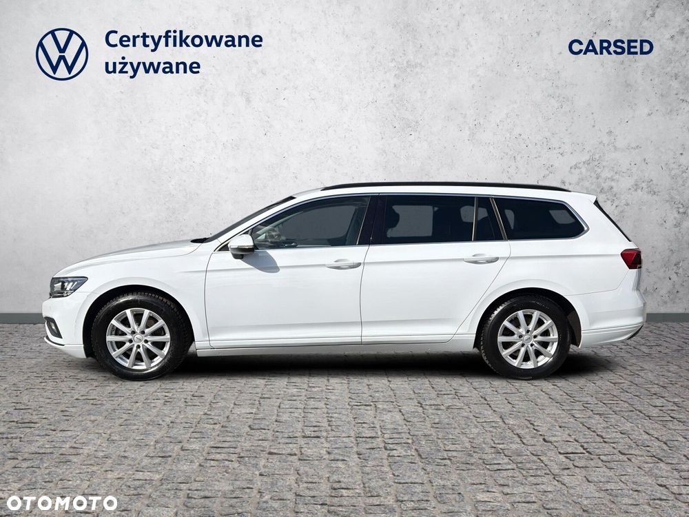 Volkswagen Passat - 4