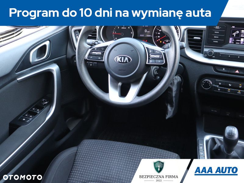Kia Ceed - 8