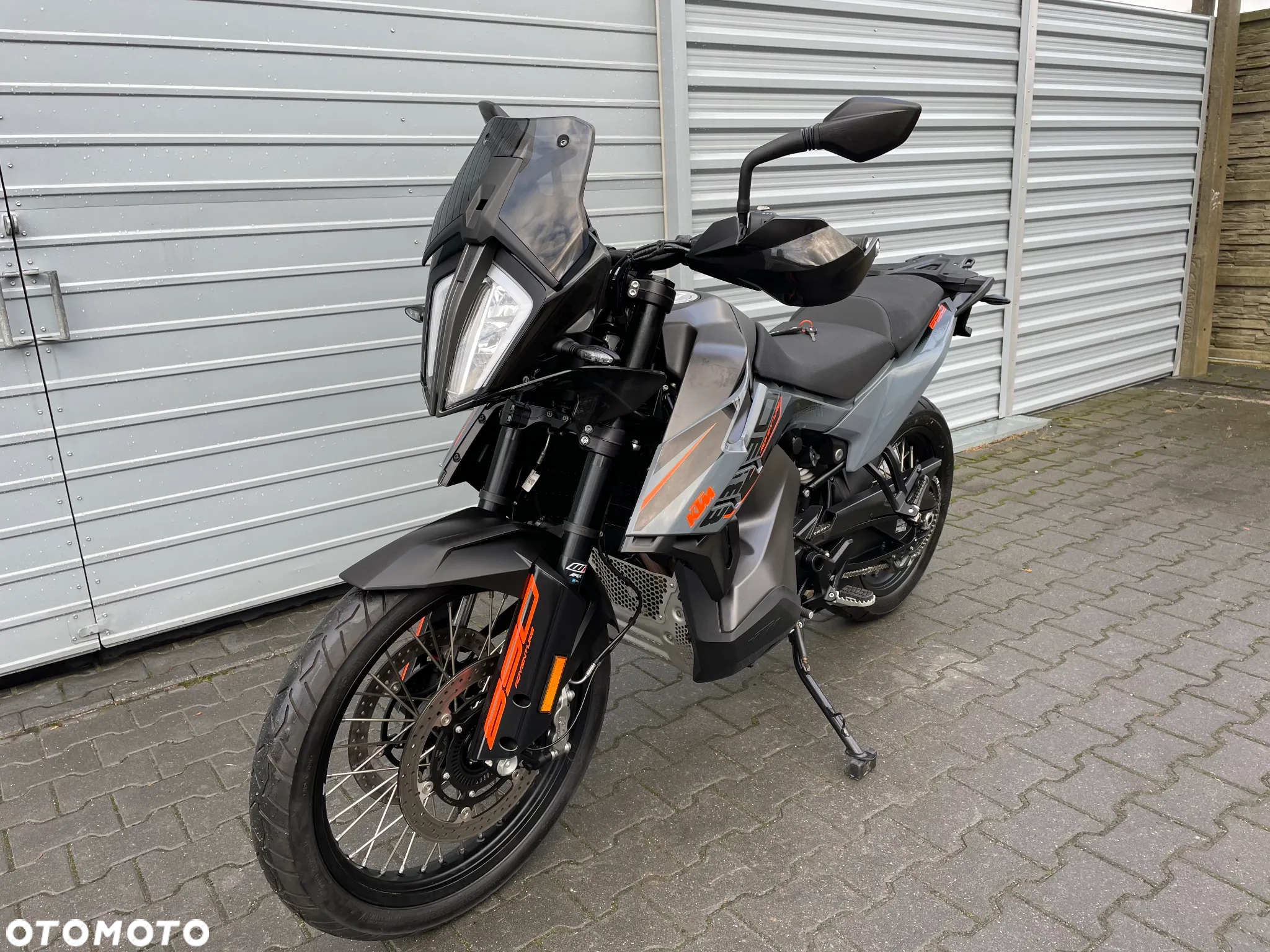 KTM Adventure - 12
